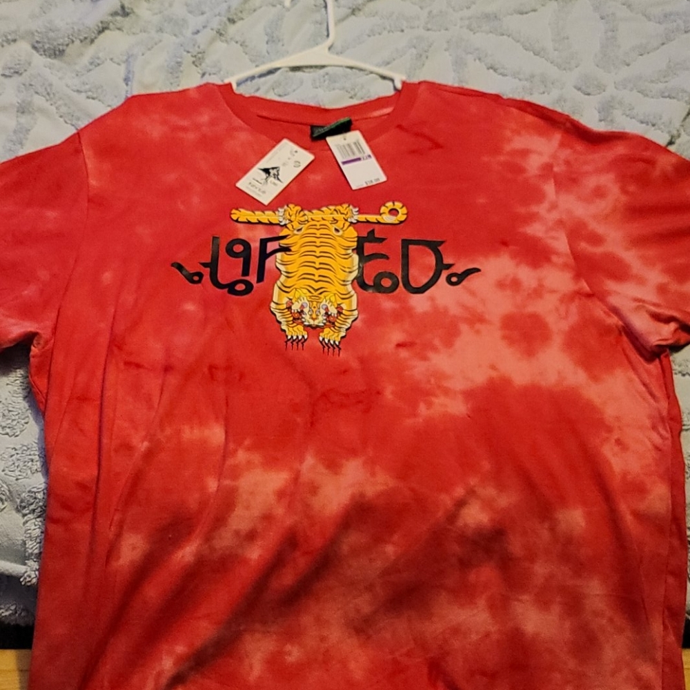 LRG T Shirt